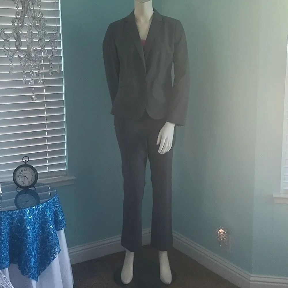 Ann Taylor Suit Jacket - Picture 4 of 10